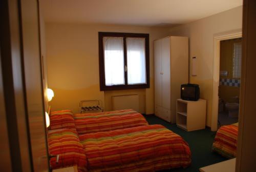 Hotel Marco Polo Caldogno Стая снимка